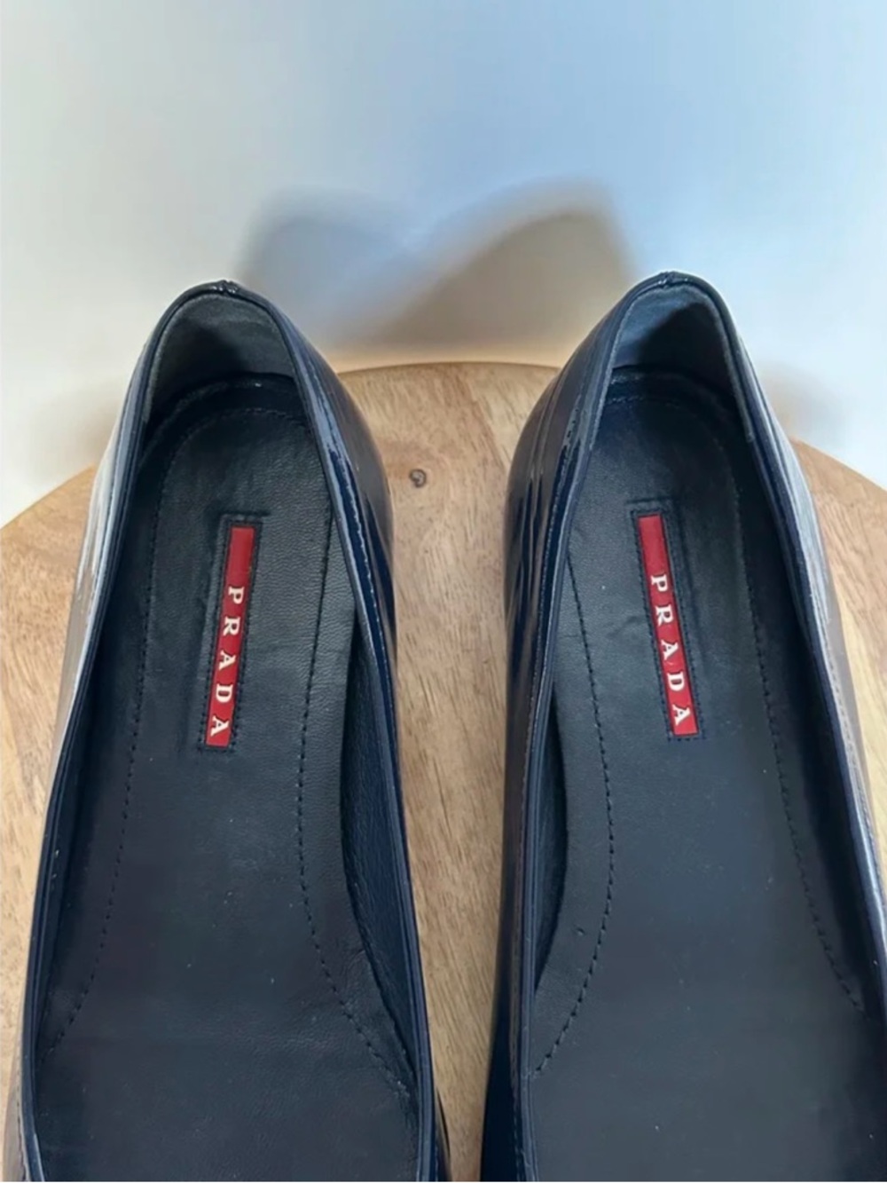 Prada Patent Leather Pointed Toe Flats Navy Triangle Logo Size 39 - Picture 6 of 7